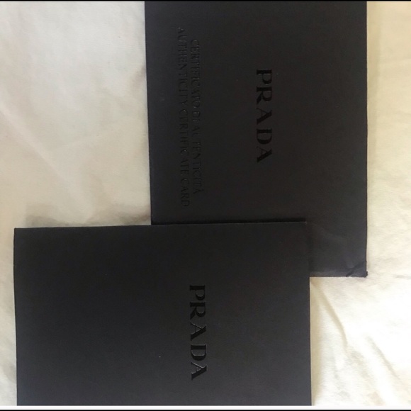 ❤️HP❤️EUC Prada small shoulder/crossbody bag - Picture 3 of 7